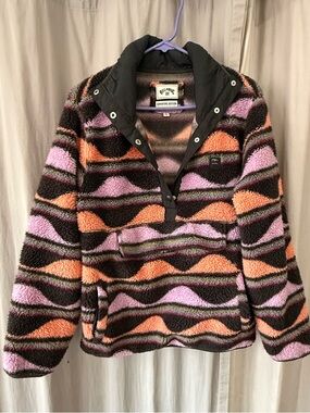 Billabong Sherpa Pullover, size large, black multicolored